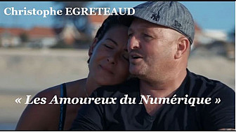 Chanson Française - 'Les Amoureux du Numérique' de Christophe Egreteaud